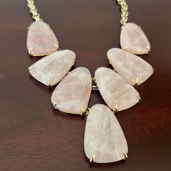 Kendra Scott Harlow Statement Necklace - Rose Quartz - Picture 4 of 8